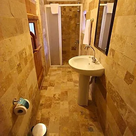 Kufe Hotel *
